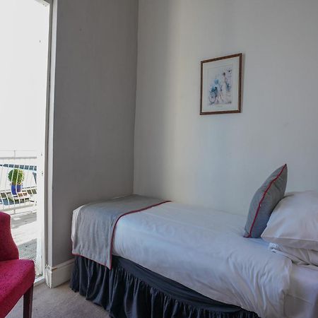 Oyo Shanklin Beach Hotel Εξωτερικό φωτογραφία