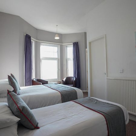Oyo Shanklin Beach Hotel Εξωτερικό φωτογραφία