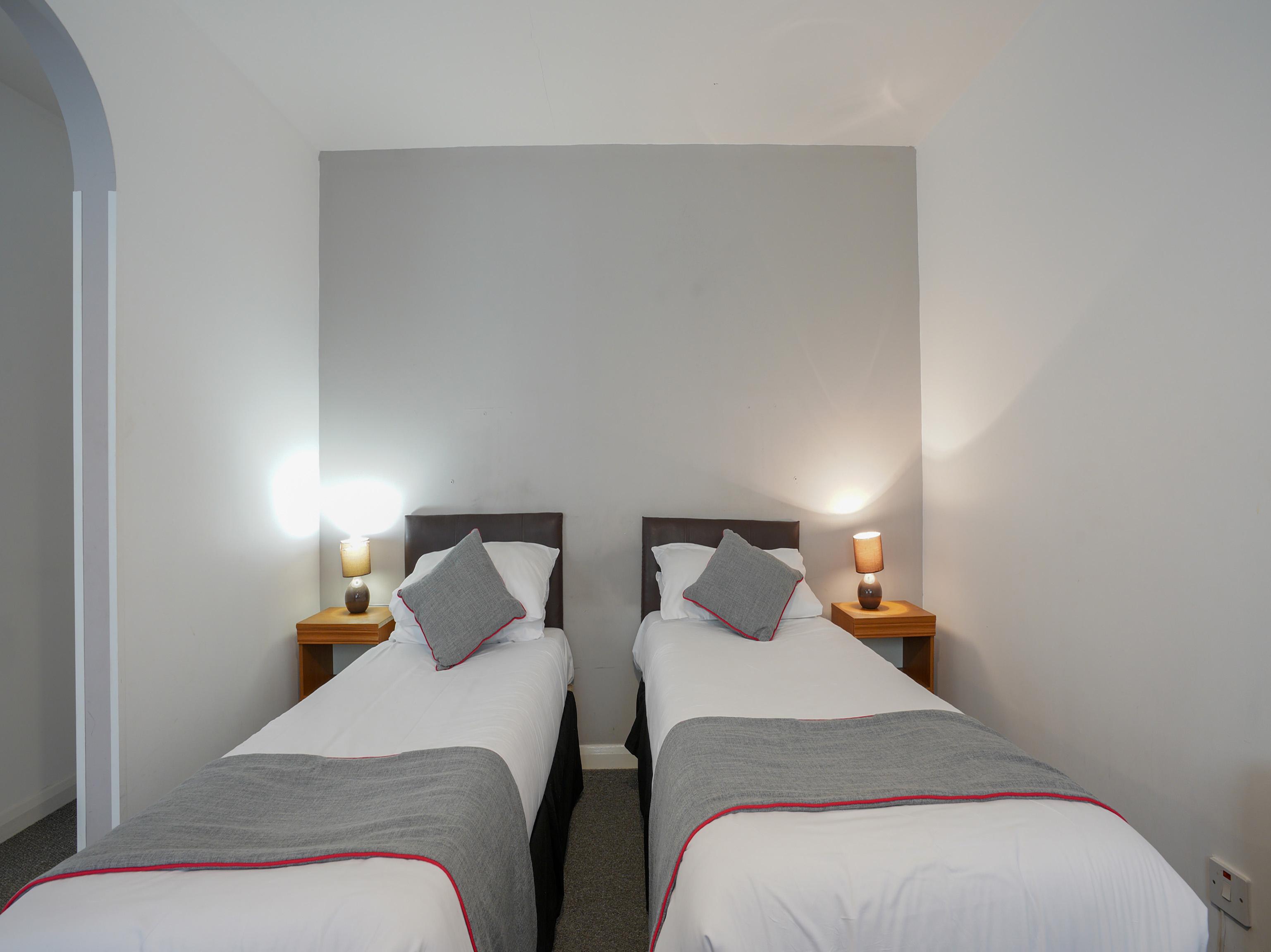 Oyo Shanklin Beach Hotel Εξωτερικό φωτογραφία