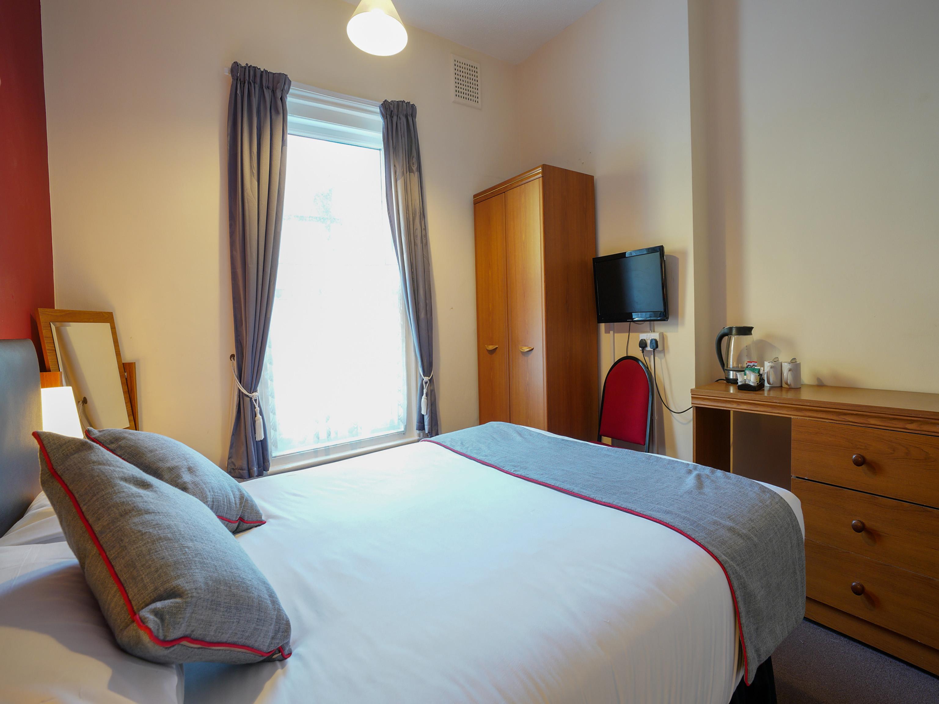 Oyo Shanklin Beach Hotel Εξωτερικό φωτογραφία