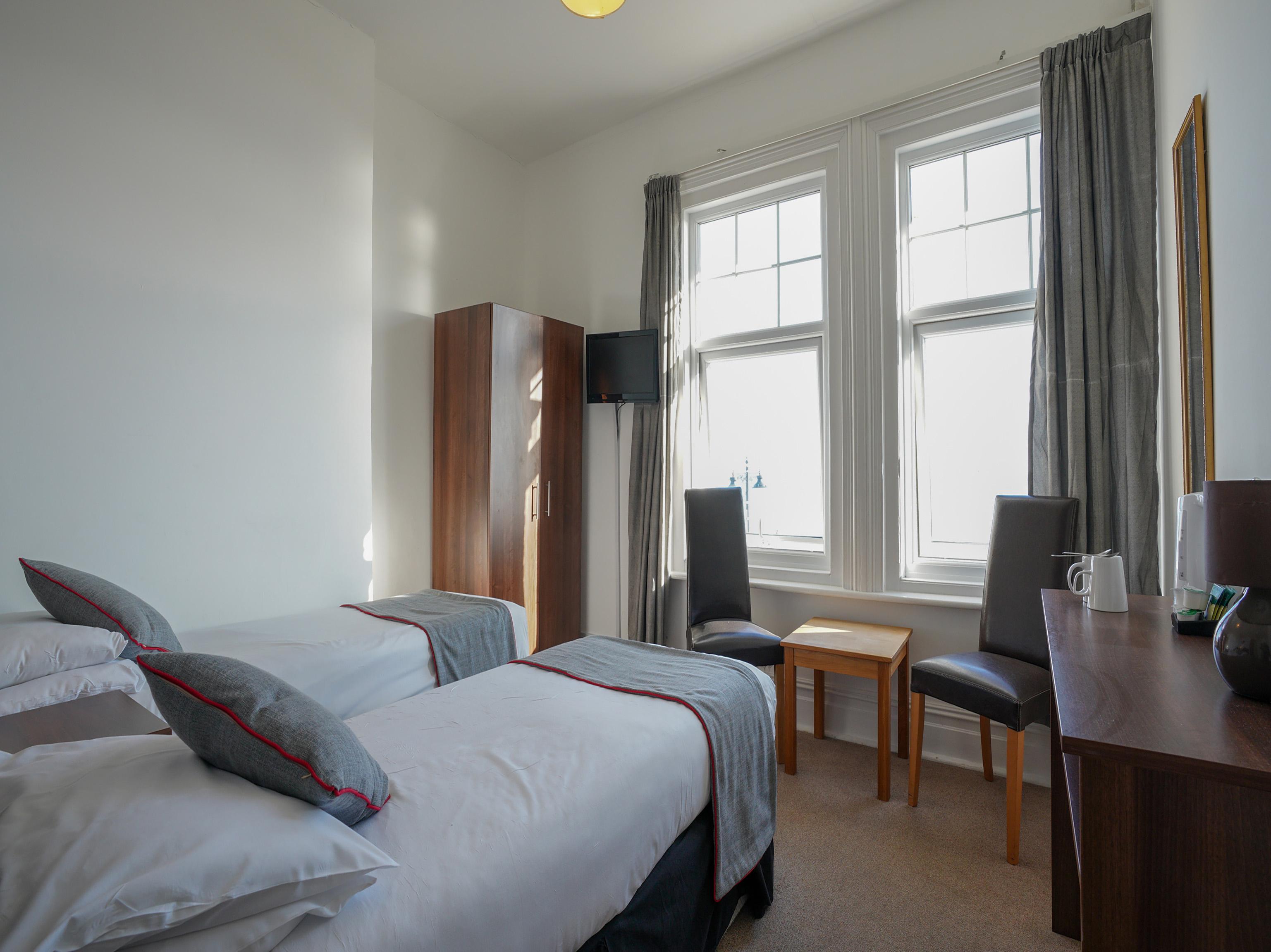 Oyo Shanklin Beach Hotel Εξωτερικό φωτογραφία