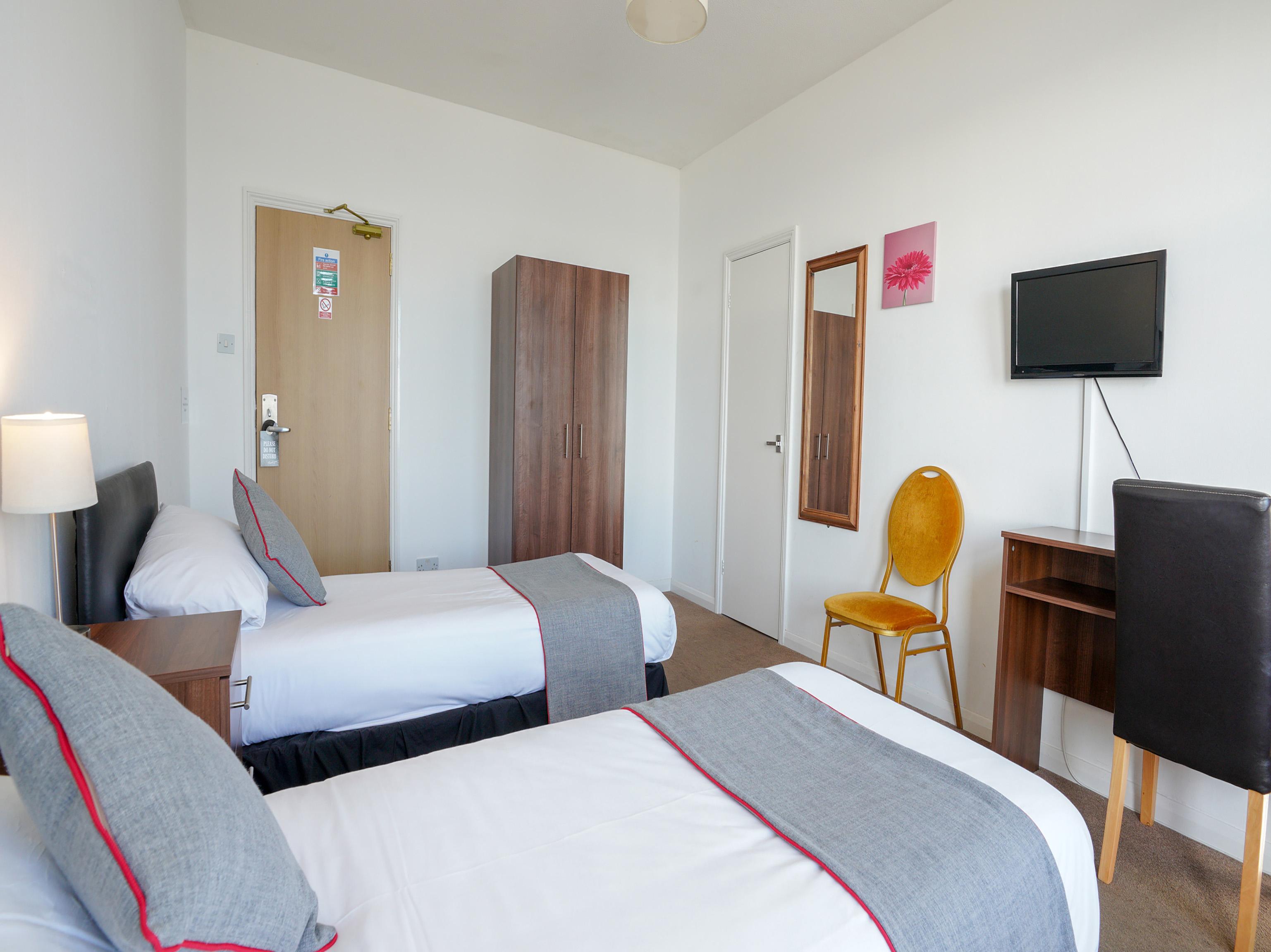Oyo Shanklin Beach Hotel Εξωτερικό φωτογραφία