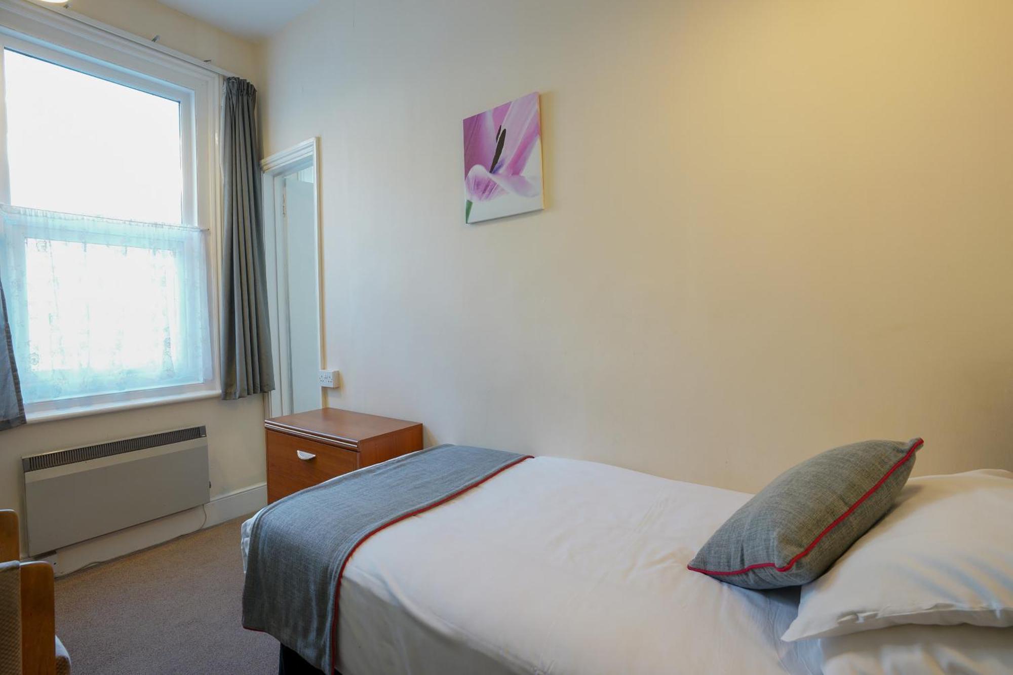 Oyo Shanklin Beach Hotel Εξωτερικό φωτογραφία