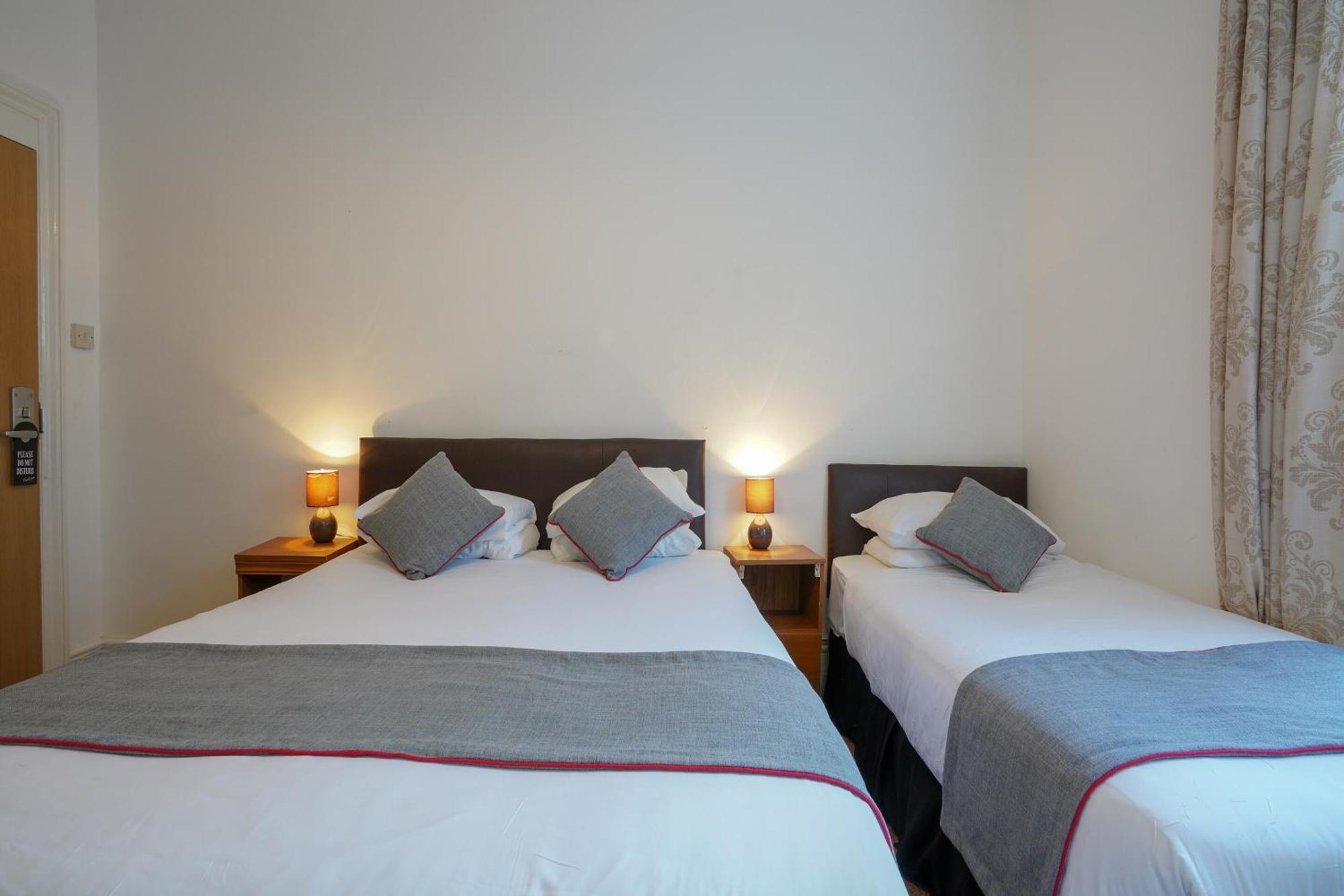 Oyo Shanklin Beach Hotel Εξωτερικό φωτογραφία